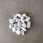 Snow White Pebbles 2-3cm