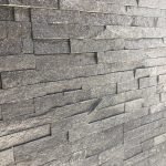 حجر اسود لامع